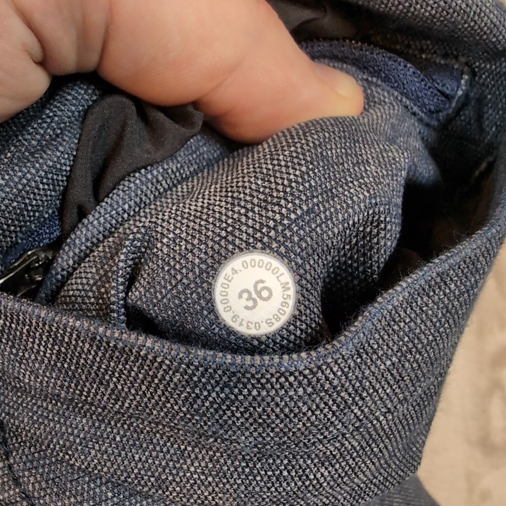 Lululemon ABC Pant Classic Mens Size 36x33 Gray Tech Canvas Straight Five Pocket - Picture 2 of 10